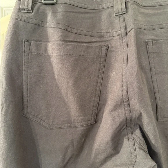 Arc'teryx Men's Black Pants — Size 30 Waist - Picture 10 of 11